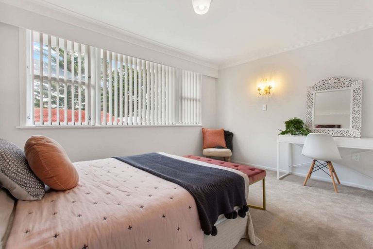 Photo of property in 3/142a Great South Road, Manurewa, Auckland, 2102