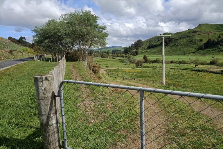 Photo of property in 347 Motu Road, Matawai, 4092