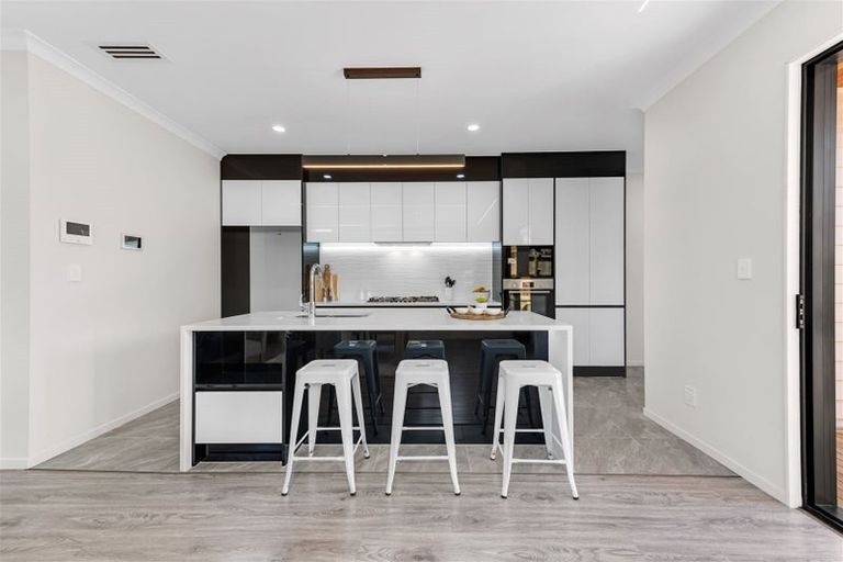 Photo of property in 73 Koromeke Street, Flat Bush, Auckland, 2019