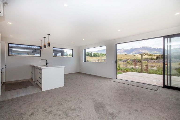 Photo of property in 47a Obelisk Street, Wanaka, 9305