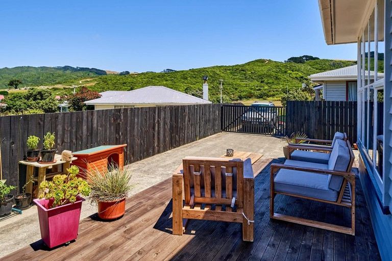 Photo of property in 49a Piko Street, Titahi Bay, Porirua, 5022