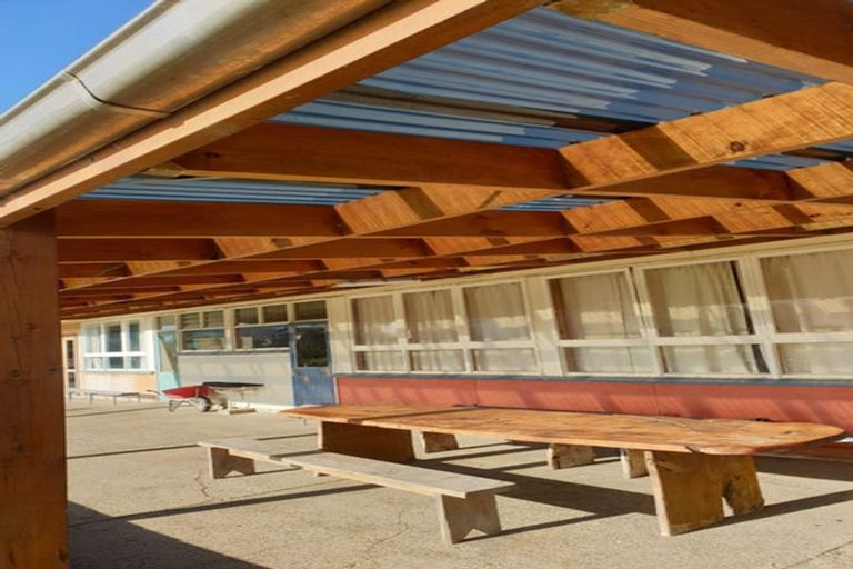 Photo of property in 5 Bolton Street, Orepuki, Riverton, 9881