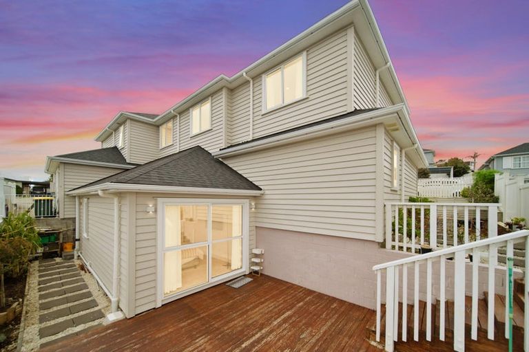 Photo of property in 2 Bela Vista Boulevard, Swanson, Auckland, 0614