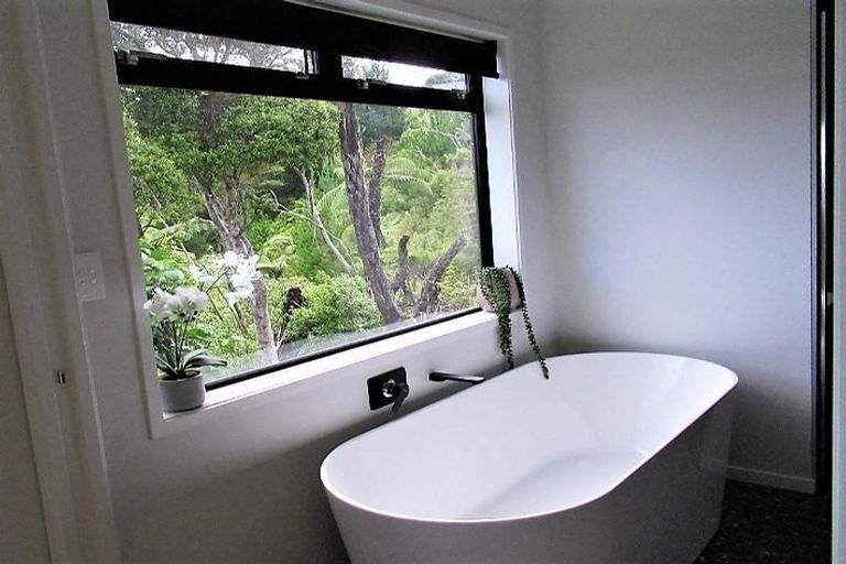 Photo of property in 840 Owhiwa Road, Parua Bay, Onerahi, 0192