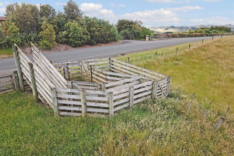 Photo of property in 197 Oyster Point Road, Kaukapakapa, Warkworth, 0984