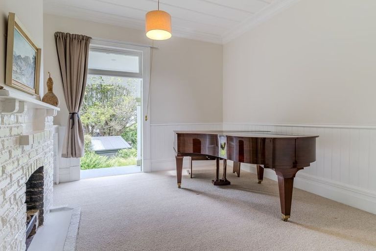 Photo of property in 22 Neidpath Road, Mornington, Dunedin, 9011