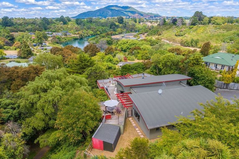 Photo of property in 2 Larchwood Grove, Rangatira Park, Taupo, 3330