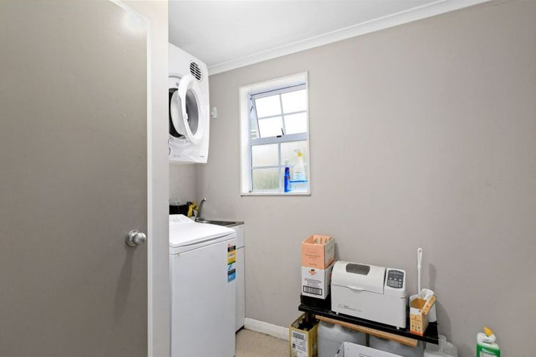 Photo of property in 88 Eden Street, Island Bay, Wellington, 6023