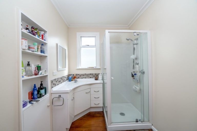 Photo of property in 229 High Street North, Carterton, 5713