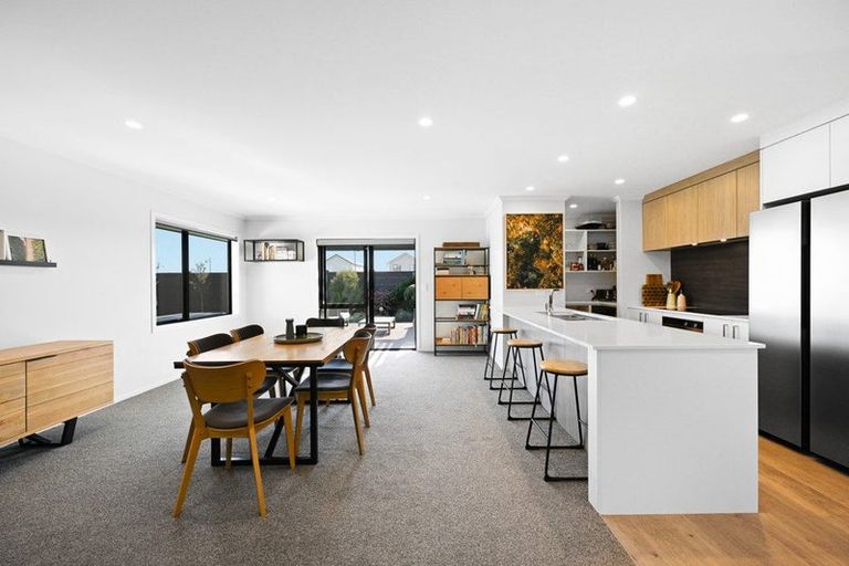 Photo of property in 18a Rose Leigh Drive, Cambridge, 3434