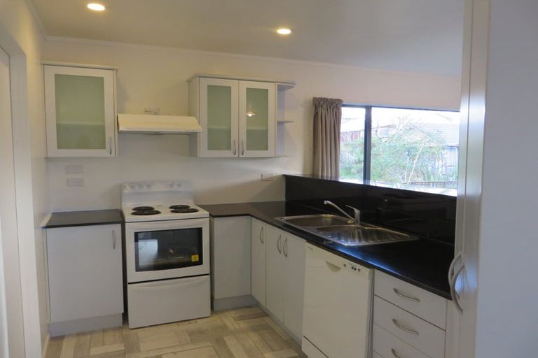 Photo of property in 16a Tonkin Drive, Sunnynook, Auckland, 0620