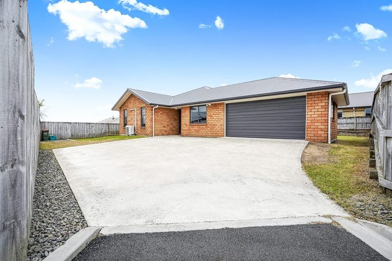 Photo of property in 15 Jack Rise, Grandview Heights, Hamilton, 3200