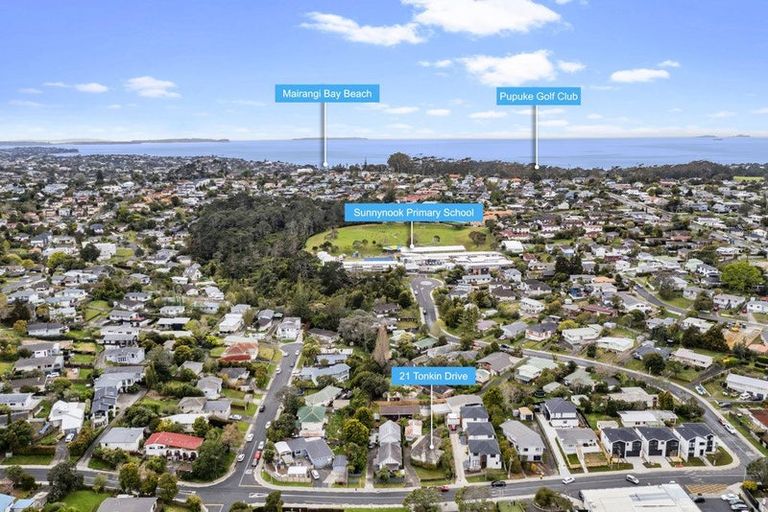 Photo of property in 21 Tonkin Drive, Sunnynook, Auckland, 0620