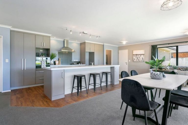 Photo of property in 33d Kelly Road, Cambridge, 3434