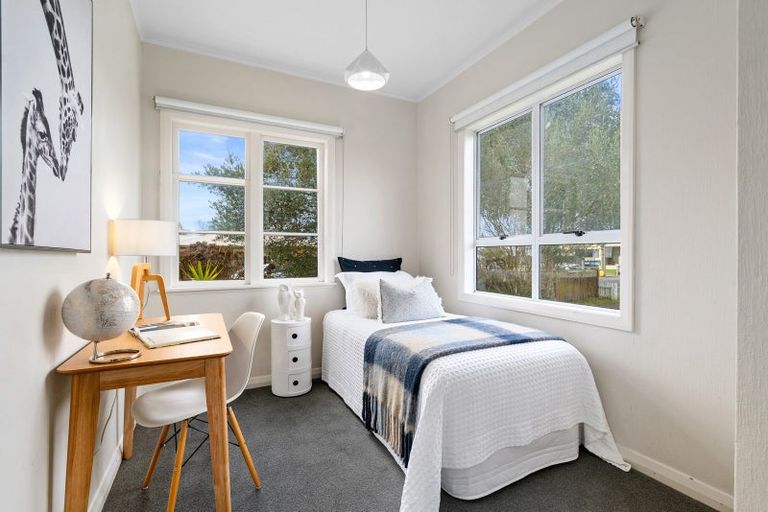 Photo of property in 76 Williams Street, Cambridge, 3434