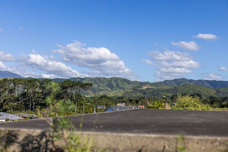 Photo of property in 39 Hicks Crescent, Waikanae Beach, Waikanae, 5036