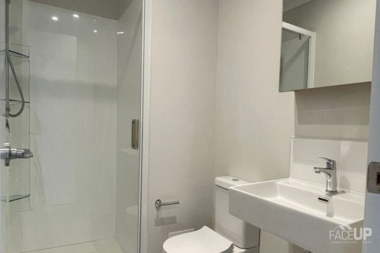 Photo of property in 3/96 Clark Road, Hobsonville, Auckland, 0616