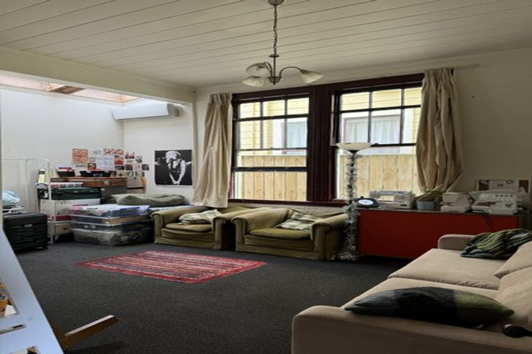 Photo of property in 17 Colombo Street, Newtown, Wellington, 6021
