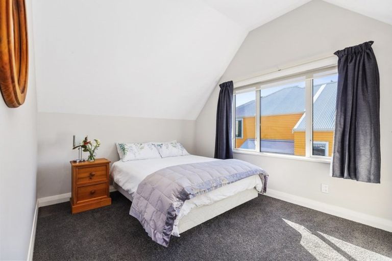 Photo of property in 30a Mandalay Terrace, Khandallah, Wellington, 6035