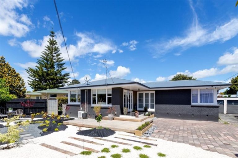 Photo of property in 24 Macdonald Road, Glenview, Hamilton, 3206