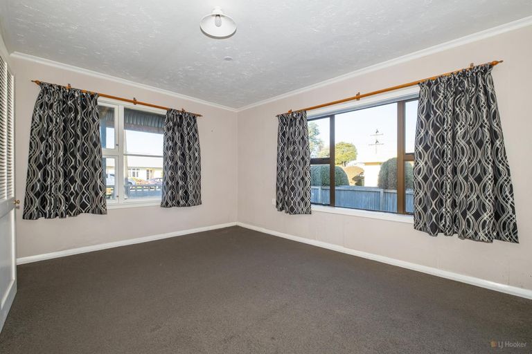 Photo of property in 1 Augustine Street, Waimate, 7924