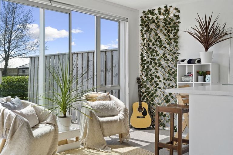 Photo of property in 31 Reynolds Place, Papamoa Beach, Papamoa, 3118