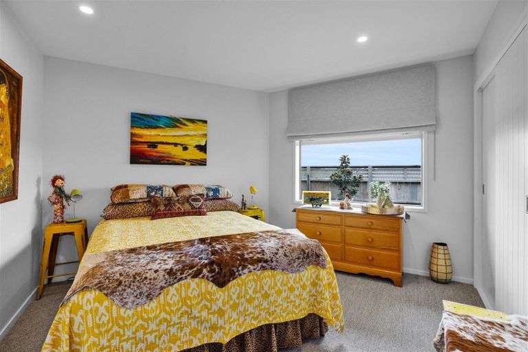 Photo of property in 5 Ashwood Lane, Bell Block, New Plymouth, 4312