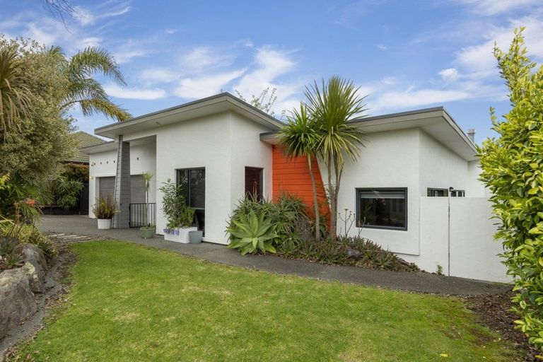 Photo of property in 43 Honeysuckle Lane, Ohauiti, Tauranga, 3112