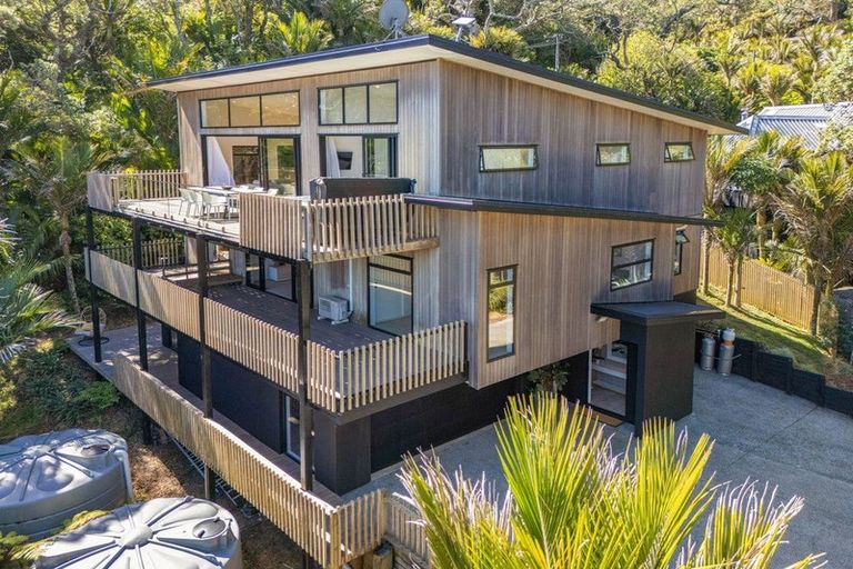 Photo of property in 167 Motutara Road, Muriwai, Waimauku, 0881
