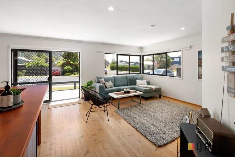 Photo of property in 17 Brighton Road, Waihi Beach, 3611