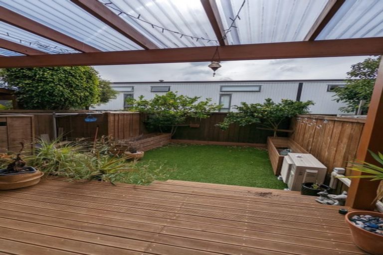 Photo of property in 30 Liquidambar Drive, Hobsonville, Auckland, 0616