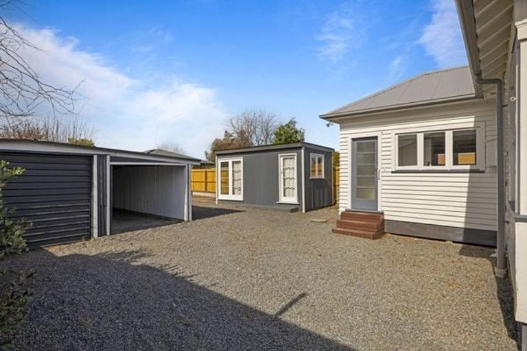 Photo of property in 140 Hills Road, Edgeware, Christchurch, 8013