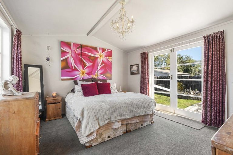 Photo of property in 4 Humphries Street, Greytown, 5712