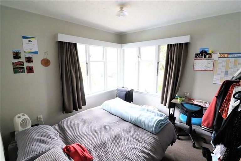 Photo of property in 1 Ludecke Place, Sockburn, Christchurch, 8042