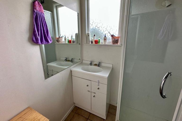 Photo of property in 3/289 Swanson Road, Ranui, Auckland, 0612