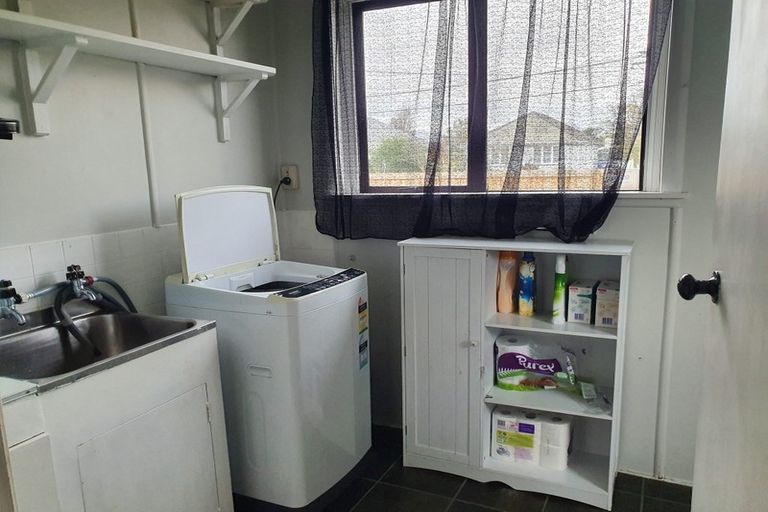 Photo of property in 43 Dunarnan Street, Avonside, Christchurch, 8061