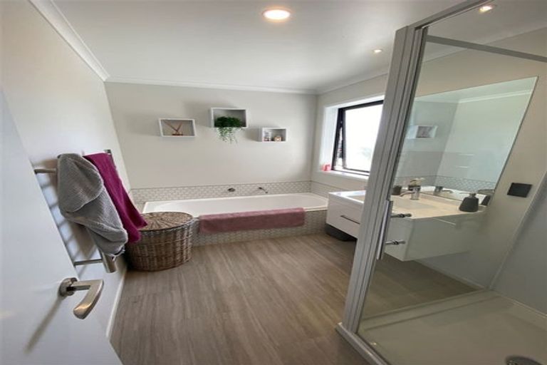 Photo of property in 5 Fairbairn Road, Rolleston, 7614