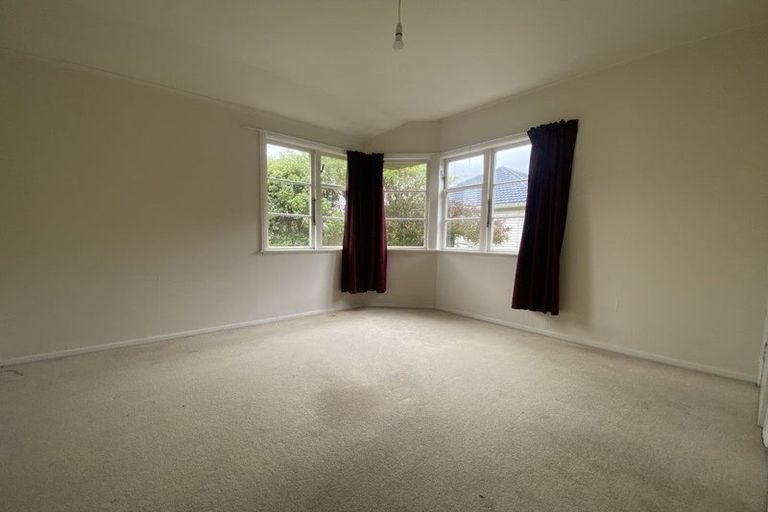 Photo of property in 21 Warwick Street, Wilton, Wellington, 6012