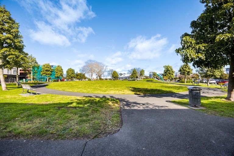 Photo of property in 32 Whenuapai Drive, Whenuapai, Auckland, 0618