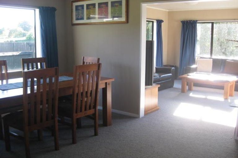Photo of property in 12 Tiller Close, Kelvin Grove, Palmerston North, 4414