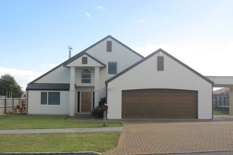 Photo of property in 27 Logan Avenue, Wharewaka, Taupo, 3330