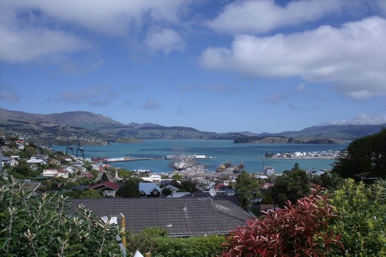Photo of property in 6/94 Oxford Street, Lyttelton, 8082