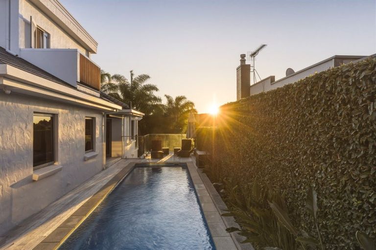 Photo of property in 1 Woodstock Road, Fairfield, Hamilton, 3214