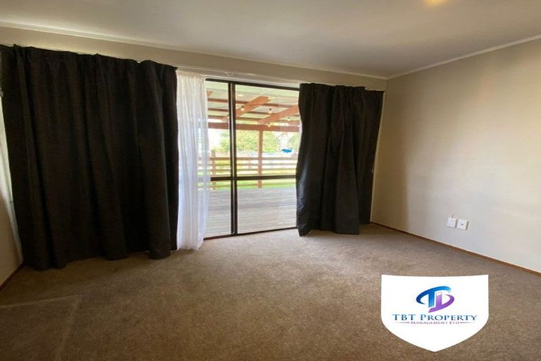 Photo of property in 99 Cargill Street, Papakura, 2110
