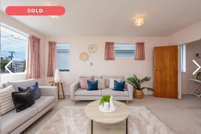 Photo of property in 9 Lewer Street, Karori, Wellington, 6012