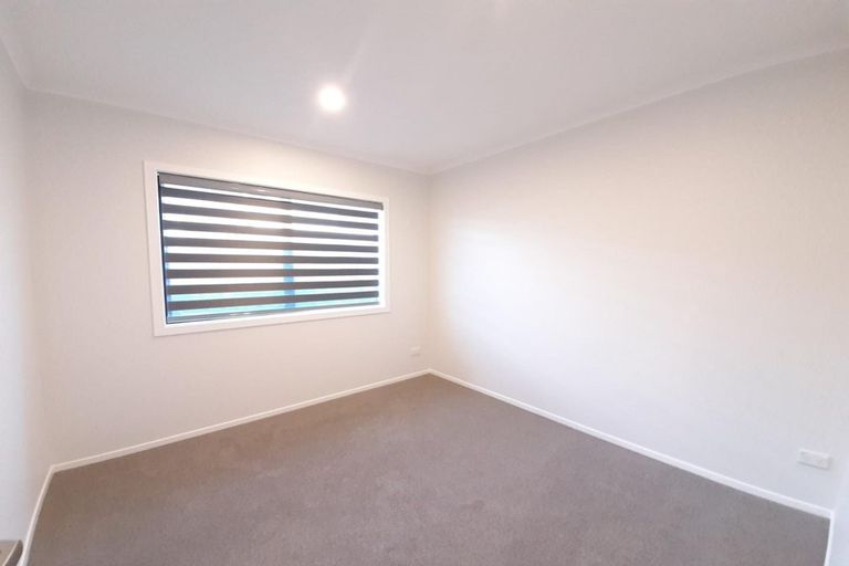 Photo of property in 16 Jane Maree Road, Kumeu, 0810