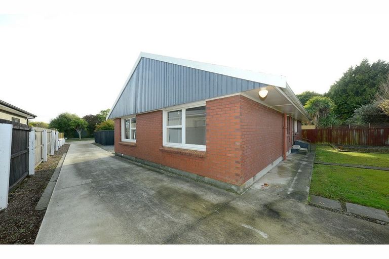 Photo of property in 10 Ashbourne Street, Burnside, Christchurch, 8053