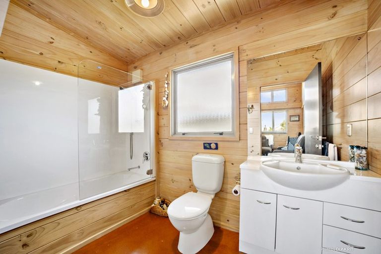 Photo of property in 3 Puk Lane, Flat Point, Masterton, 5883