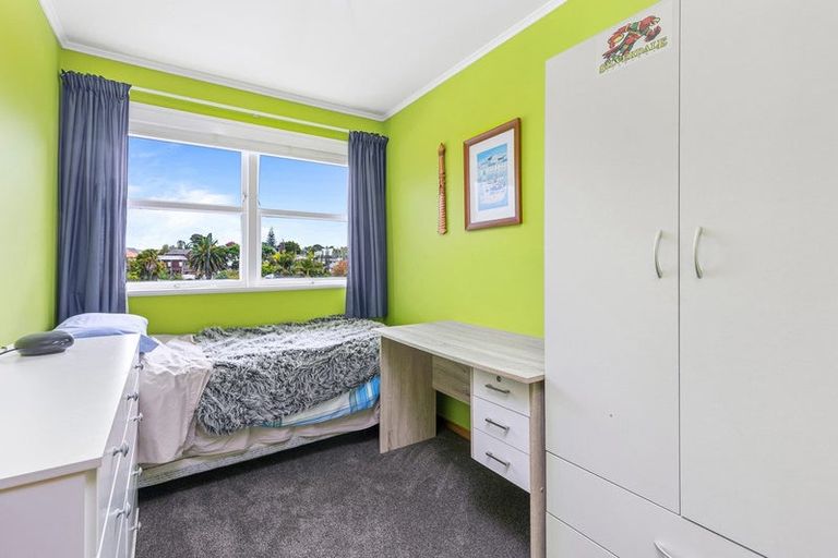 Photo of property in 16 Sundown Avenue, Manly, Whangaparaoa, 0930