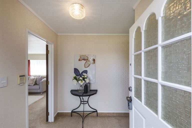 Photo of property in 17 Chippendale Crescent, Highbury, Palmerston North, 4412